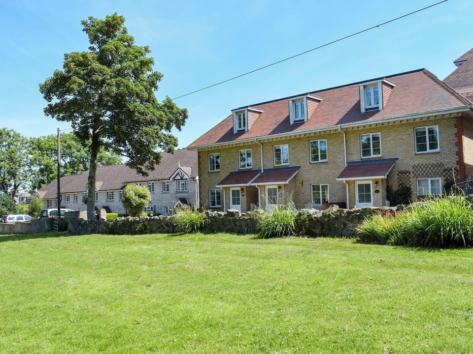 Modern holiday home | Woodland View, Shanklin