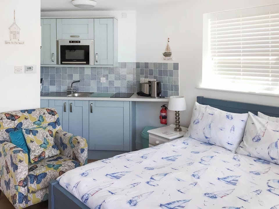 Shower room | Farthings - Briarwood, Bothenhampton, near Bridport