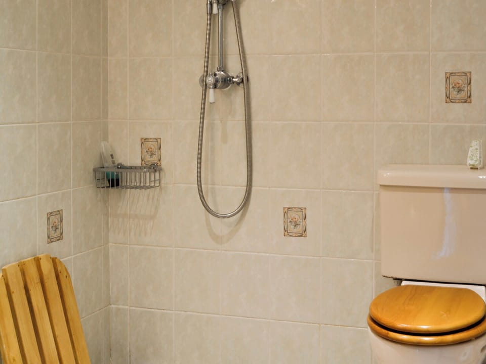 Wet room | Cider Press Cottage, Oldcroft, Lydney