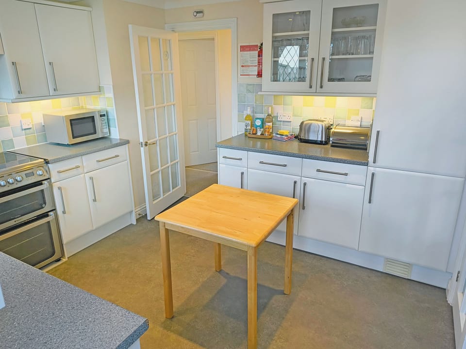 Double bedroom | Sea Whispers, Padstow