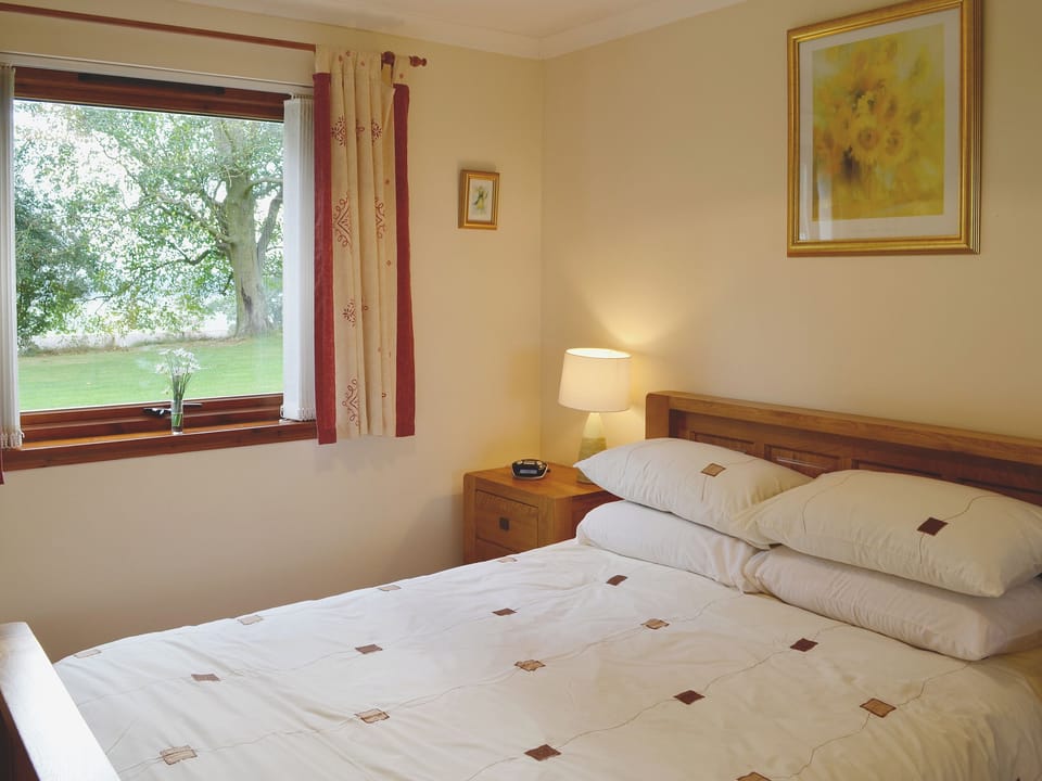 Double bedroom | Inzievar - Inzievar, Oakley, nr. Dunfermline