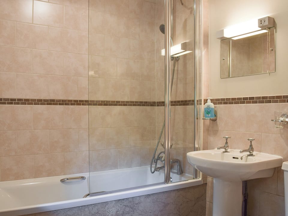 Bathroom | Picket Piece Cottage, Chadlington, near Chipping Norton