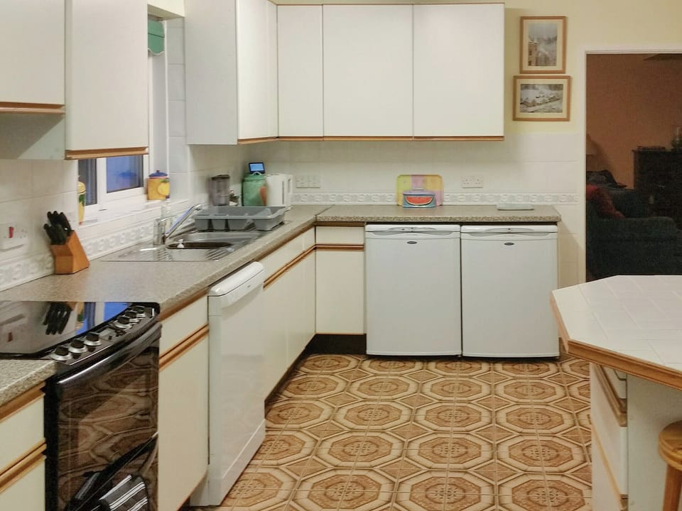 Kitchen | Dinsel, Upton