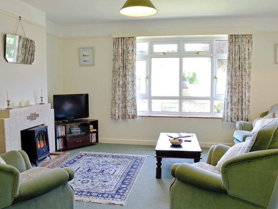 Living room | Valley View, West Milton