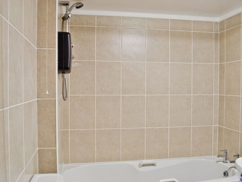 Ground floor bathroom | The Hen Hoose, Nether Barr, near Newton Stewart