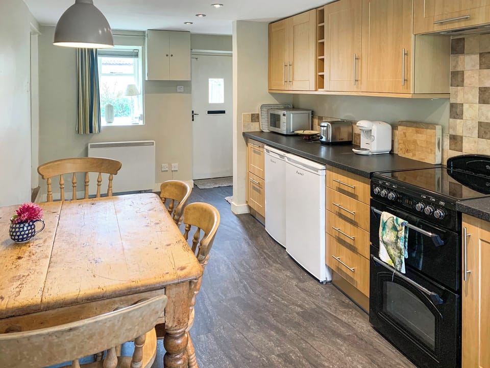 Kitchen/diner | Barters Cottage, North Chideock, near Bridport