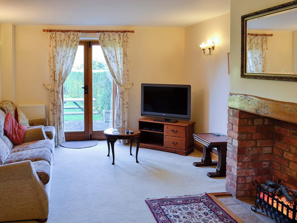 Wonderful twin bedded room | Carters Cottage - The Old Timberyard, Puncknowle, near Dorchester