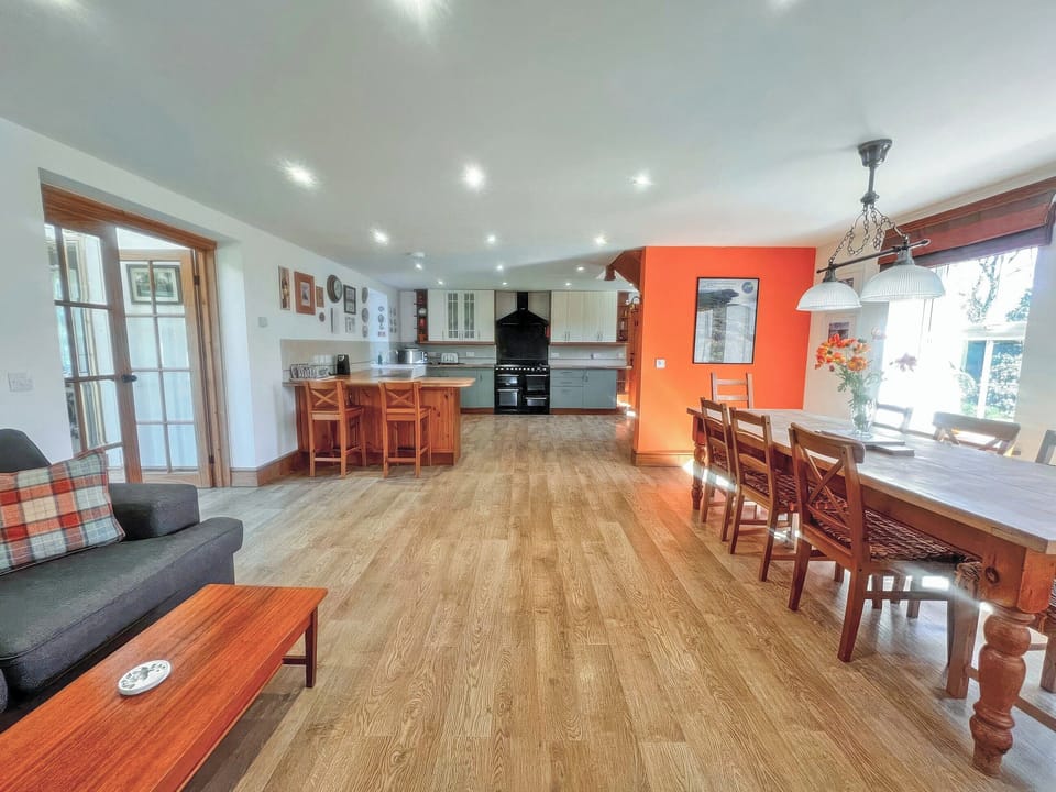 Kitchen/diner | Sgubor Wennol Ty Du, Llanor near Pwllheli
