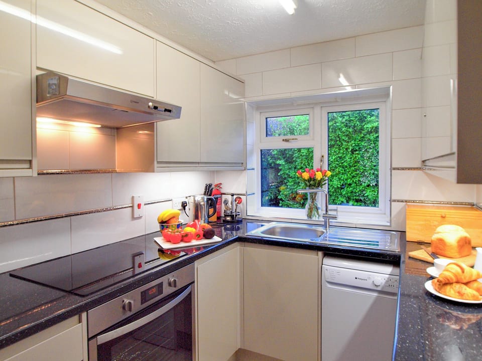 Fully Equipped Modern Kitchen | Chynoweth, St Merryn, near Padstow