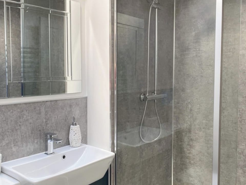 Shower room | Cyll y Felin Fawr 2 - Cyll y Felin Fawr, Aberdaron
