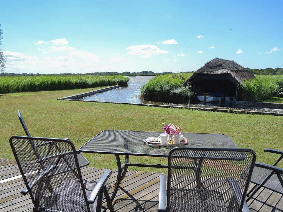 Peaceful seated area overlooking Hickling Broad | The Studio, Hickling