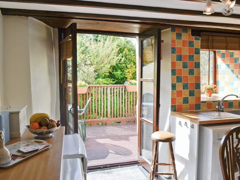 Kitchen | Fordbrook Cottage, Brixton Torr