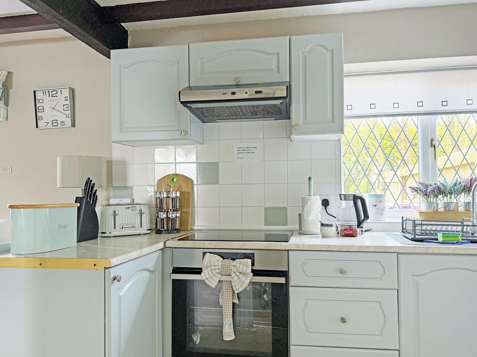 Kitchen | The Old Barn - Ashtree Court, Addlethorpe