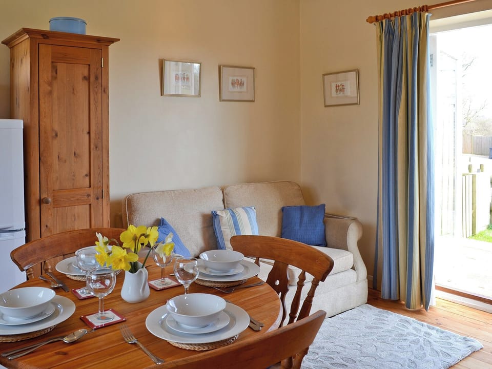 Open plan living/dining room/kitchen | Bramley Cottages - Russett Cottage, Rye