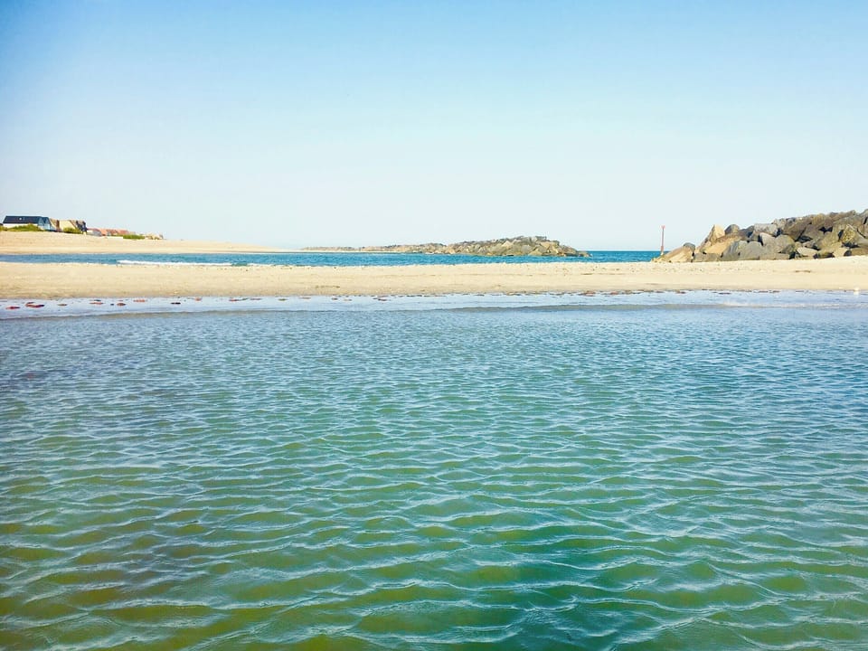Surrounding area | Cockle Cottage, Elmer, near Middleton on Sea