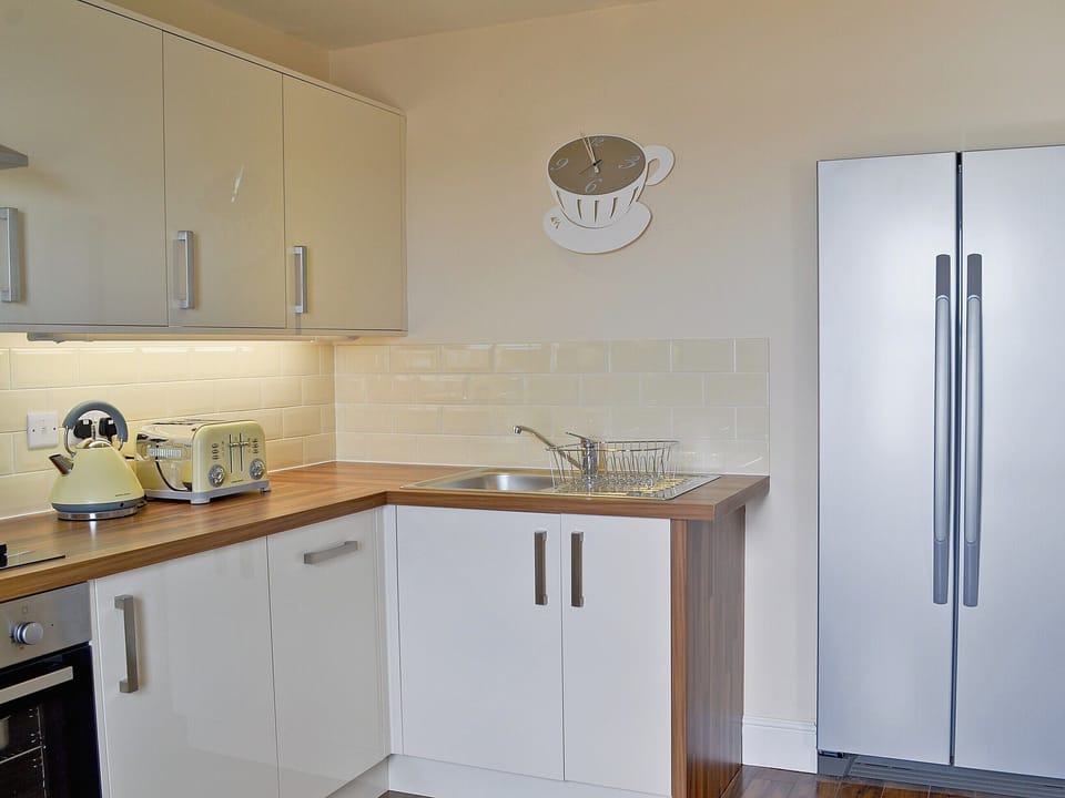 Kitchen | Reef Apartments - Nemo, Sandown