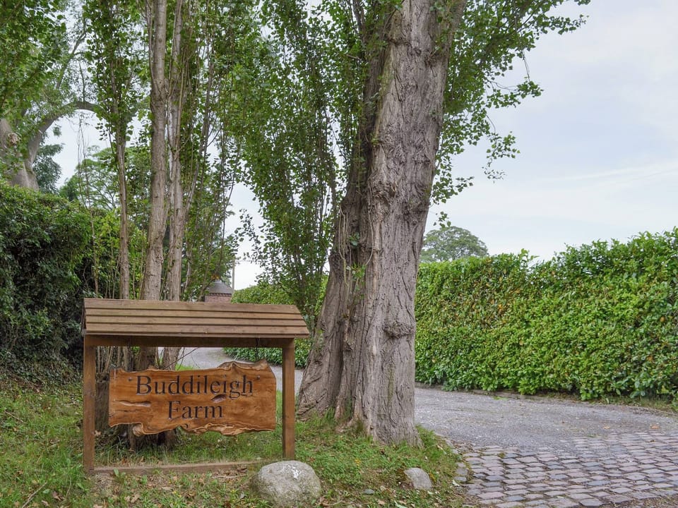 Main entrance to the property and grounds | Buddileigh Farm, Betley, near Nantwich