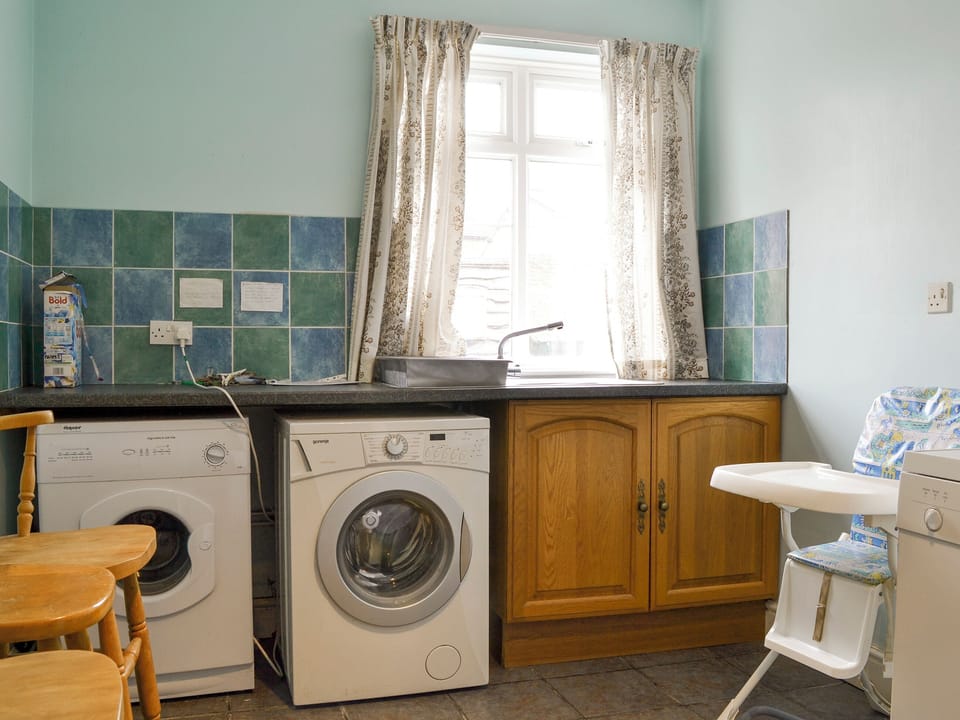Useful utility room | The Coach House, Craven Arms