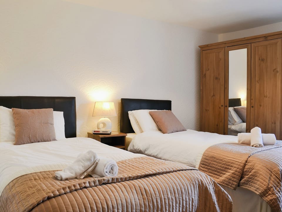 Comfy twin bedroom | River View, Frosterley