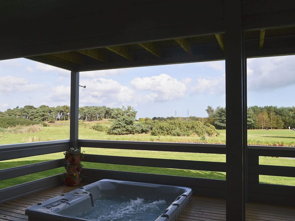 Hot tub | The Shank, Fritton, nr. Great Yarmouth