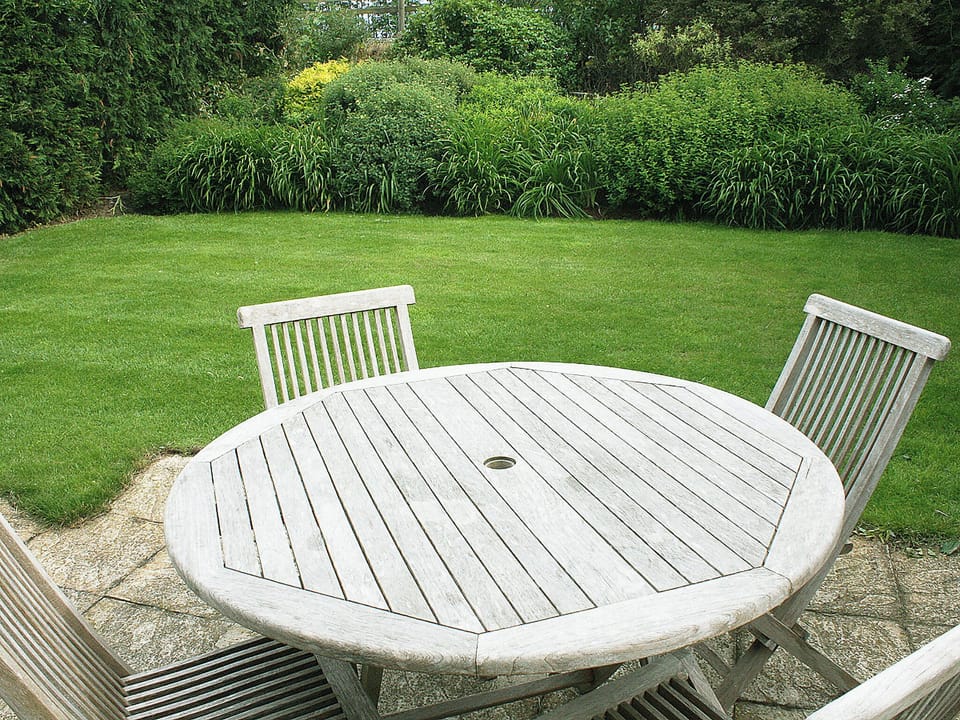 Sitting-out-area | Valley Farm Cottages - Valley Farm Cottage, Sudbourne, nr. Orford