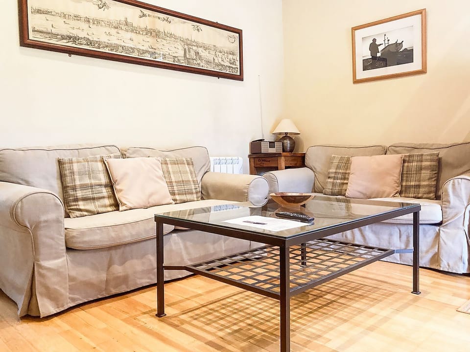 Living room | Valley Farm Cottage - Valley Farm Cottages, Sudbourne, near Orford