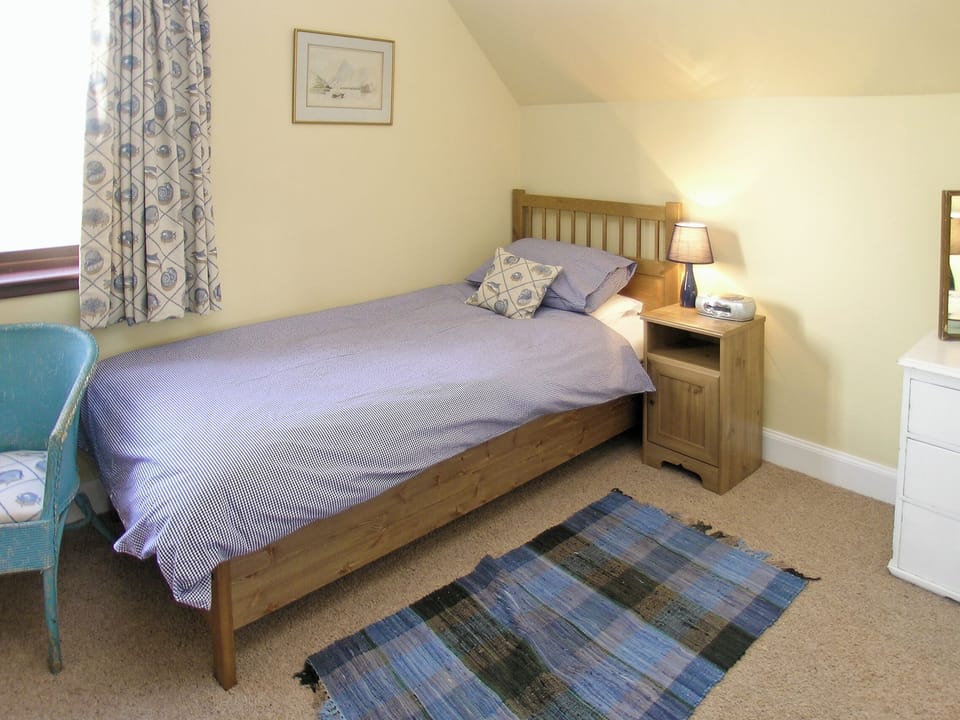 Lovely twin bedded room | Bramble Cottage, Meigle