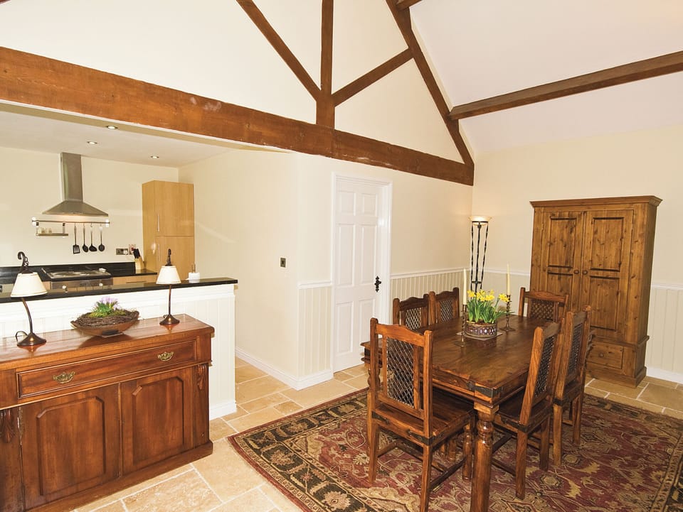 The Peacock Barn kitchen | The Peacock Barn, Dunstall Cross, nr. Barton-under-Needwood