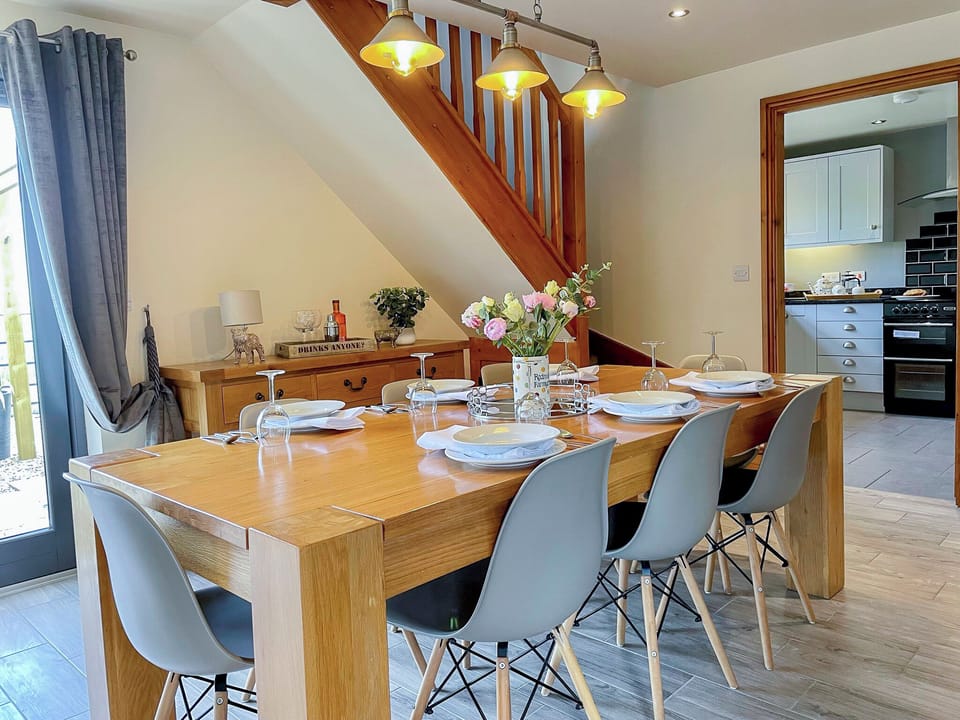 Light and airy dining space | Redroofs Barn, Weston, near Newark