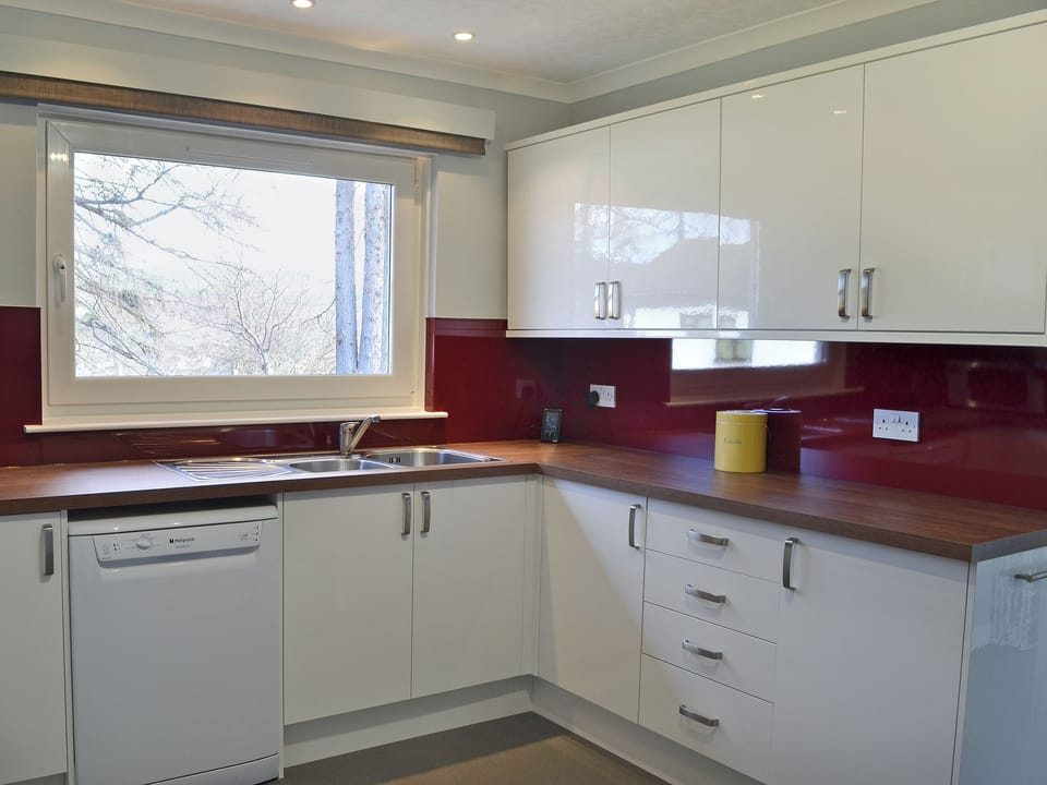 Tastefully modernised kitchen | Tall Pines, Carrbridge