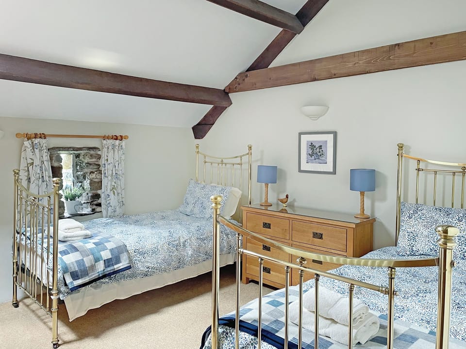 Great twin bedroom with heritage features | The Garth - Blakebeck Farm, Mungrisdale, near Threlkeld