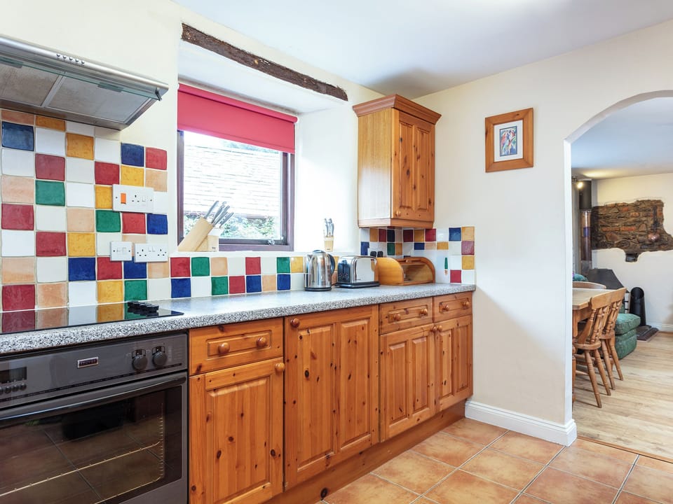 Fully appointed fitted kitchen | Judd House - St Leonards, Polson, nr. Launceston