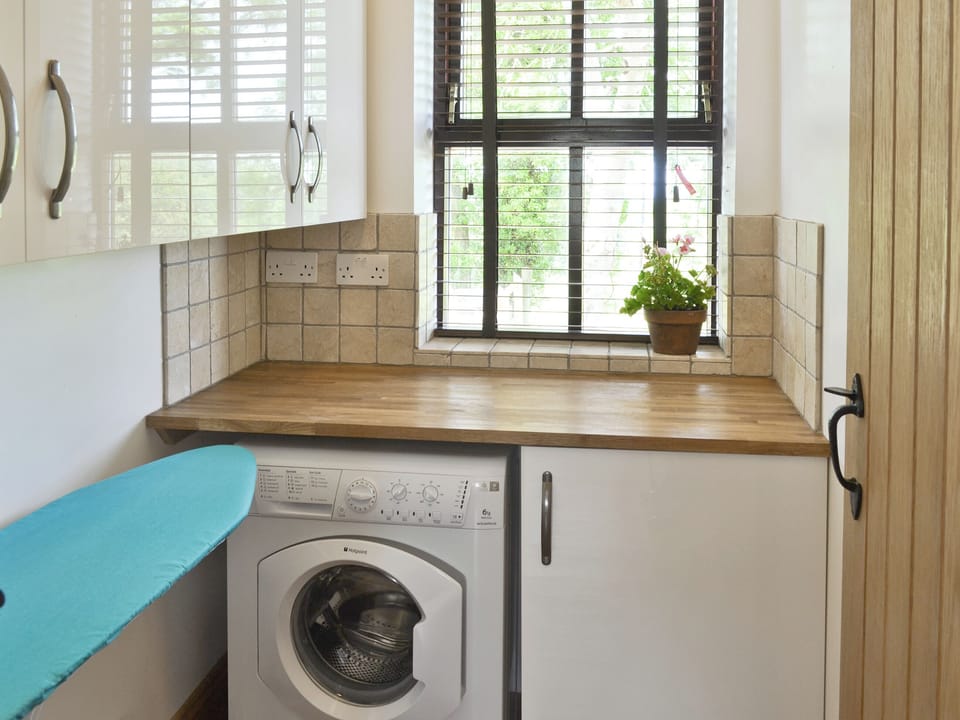 Utility room | Hen Weithdy, Rhostryfan, Caernarfon