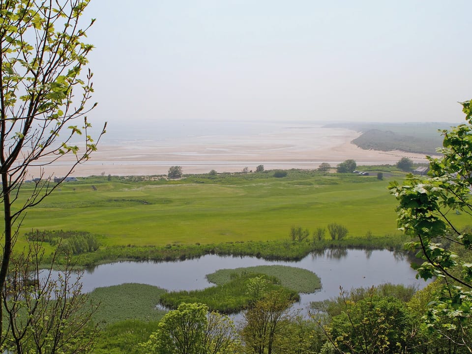 Surrounding area | Shoreline Penthouse, Alnmouth