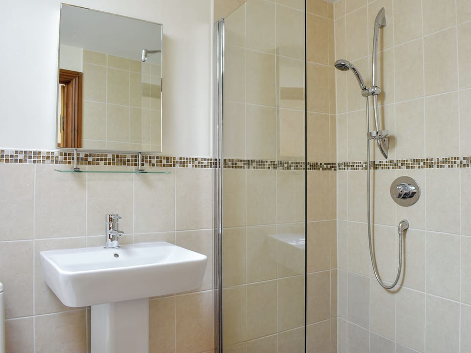 En-suite shower room | Wriggle View - Bailey Ridge Farm Cottages, Leigh, near Sherborne