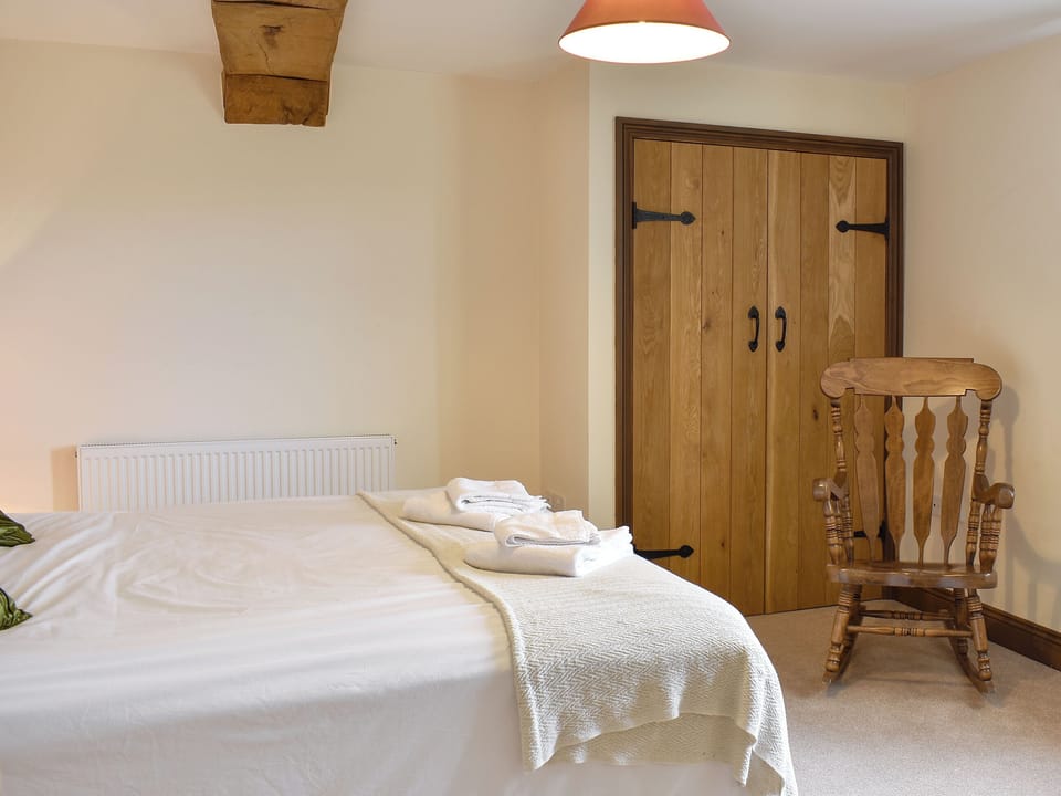 6ft bed (zip and link, can be twin) | Wriggle View - Bailey Ridge Farm Cottages, Leigh, near Sherborne