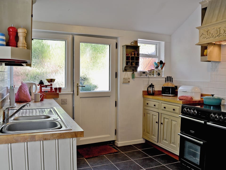 Kitchen | Jackdaw Cottage, Baycliff