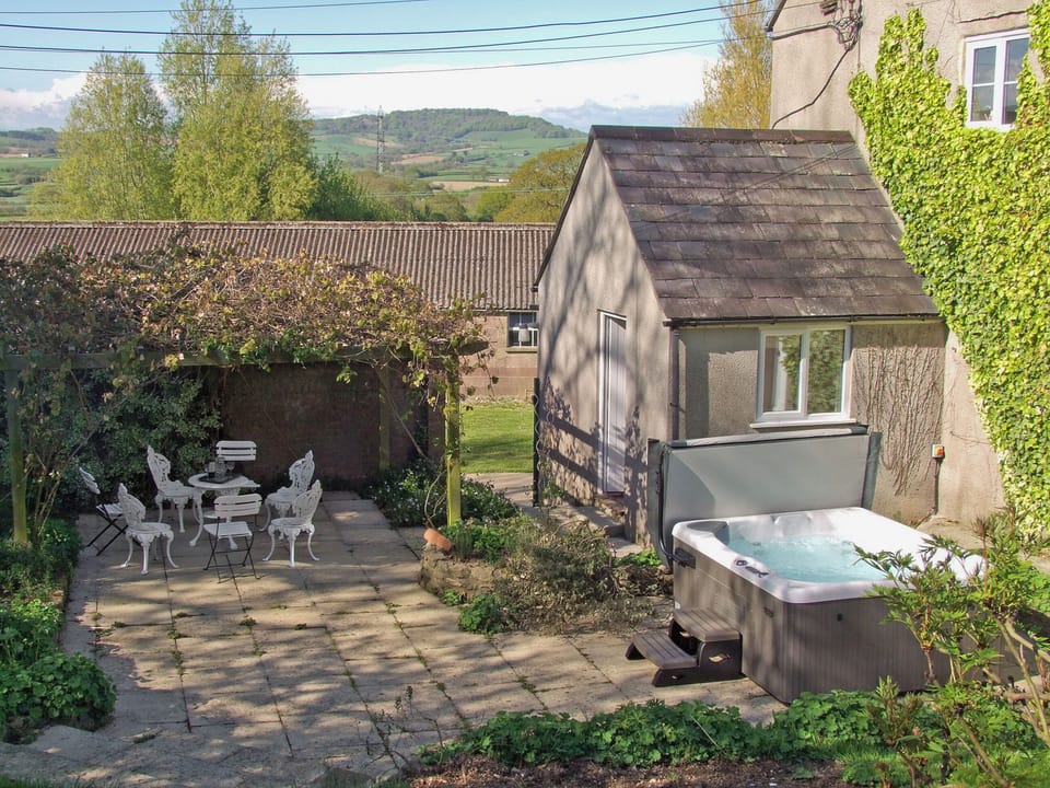 Hot tub | Purcombe Farmhouse, Whitchurch Canonicorum, nr. Bridport