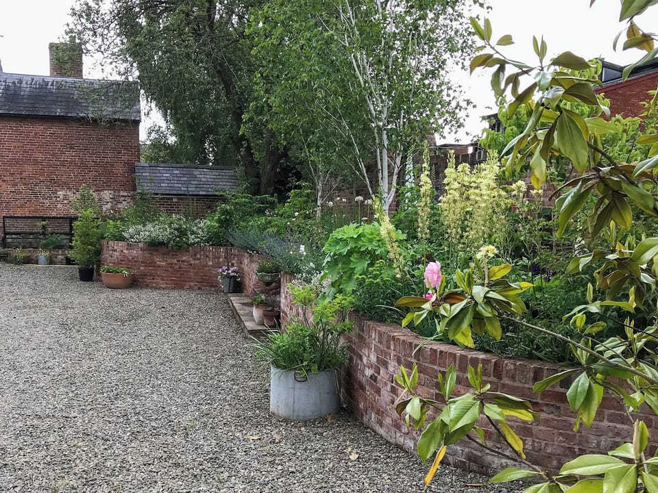 Garden and grounds | The Coach House, Wisteria Loft - Berrington House, Tenbury Wells