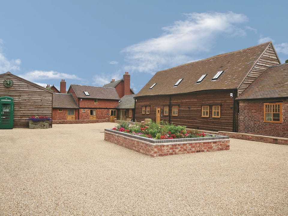 Piglets Place, The Olde Granary and Shippon Cottage (left to right) | Piglets Place, Plealey, Shrewsbury
