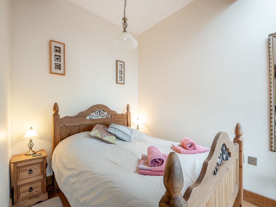 Double bedroom | The Granary - Court Farm Holiday Barns, Bream, near Lydney