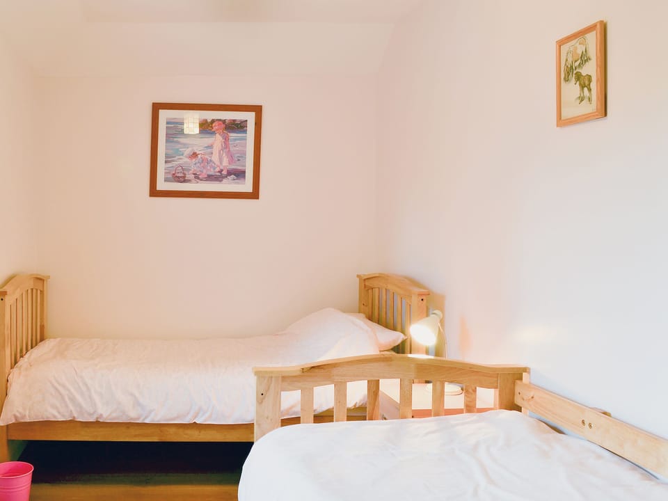 Lovely twin bedded room | Digger&rsquo;s Cottage, Near Lauder