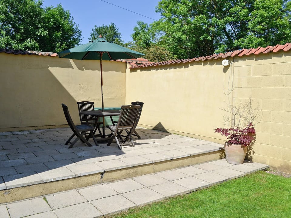 Outdoor seating | The Cottage, Great Ellingham, near Attleborough