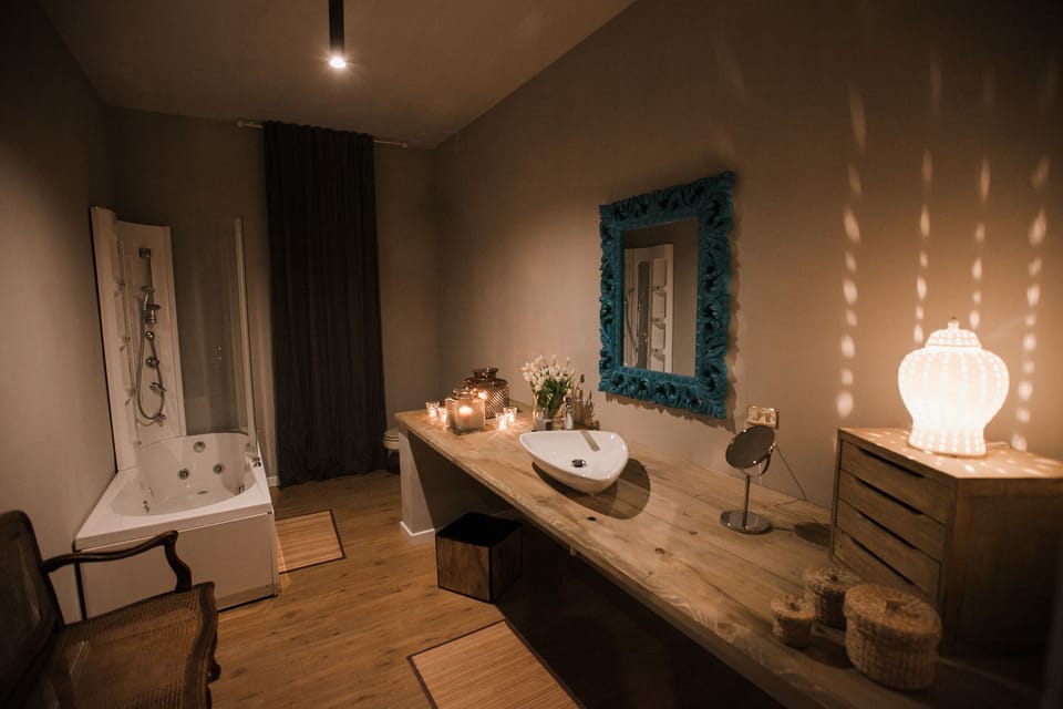 Jetted tub