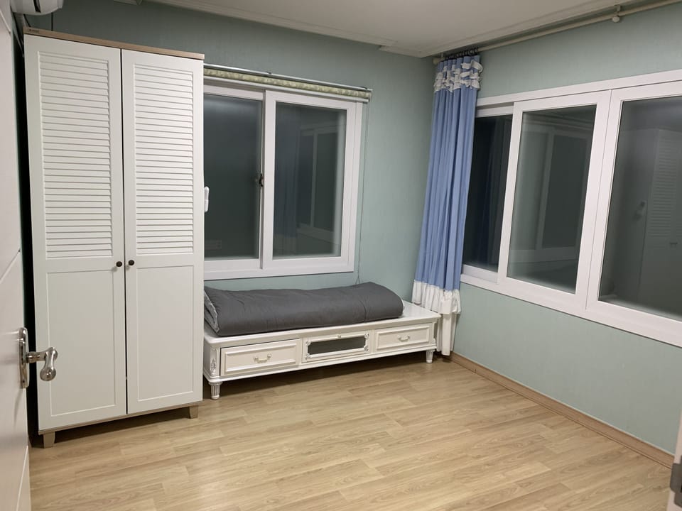 House, 3 Bedrooms | 3 bedrooms, desk, free WiFi