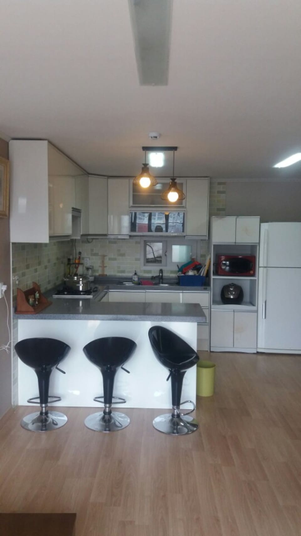 House, 3 Bedrooms | Private kitchenette | Fridge, microwave, stovetop, electric kettle