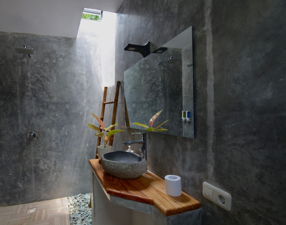 Bathroom shower