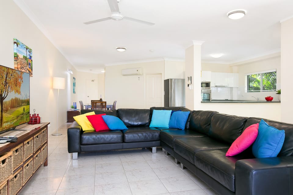 3BR Waterfront "The Beach House" - Wifi
