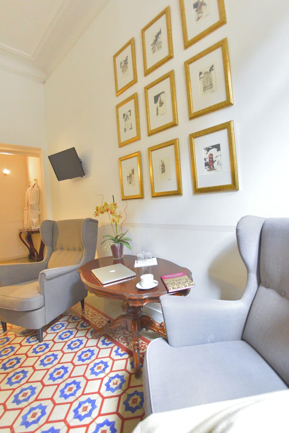 Superior Triple Room, Balcony | Desk, soundproofing, free WiFi, bed sheets