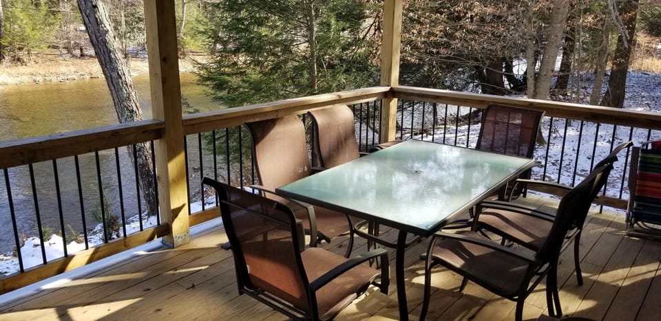 Seating for six on the deck